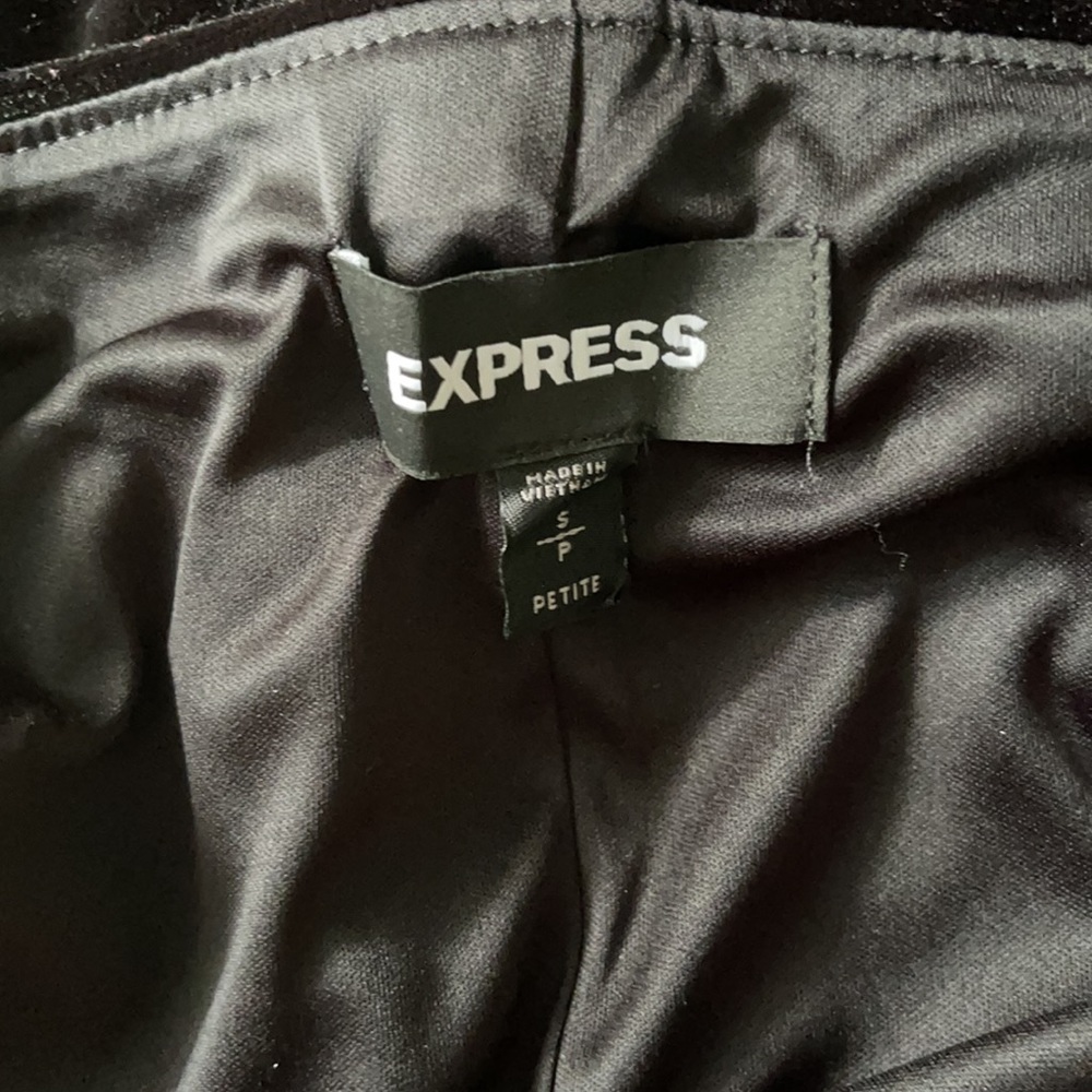 Express Mini Skirt - Picture 2 of 4